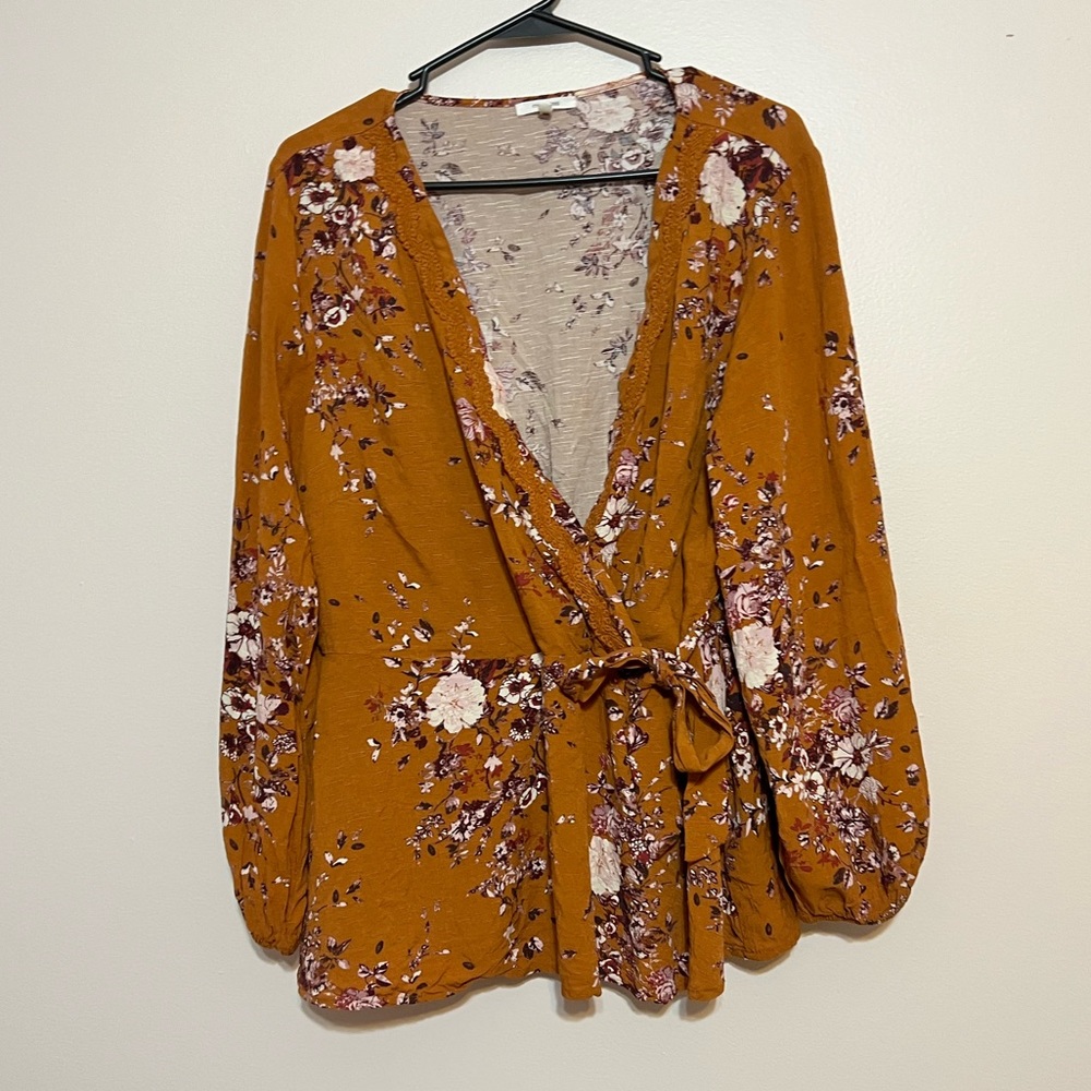 Maurices Plus Size Gold Floral Wrap Blouse Size 1X